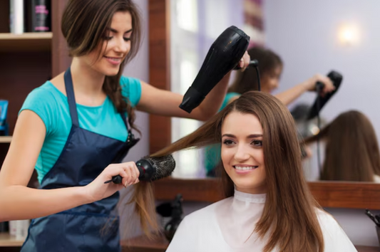 The Ultimate Guide To Salon Aprons: Style And Functionality
