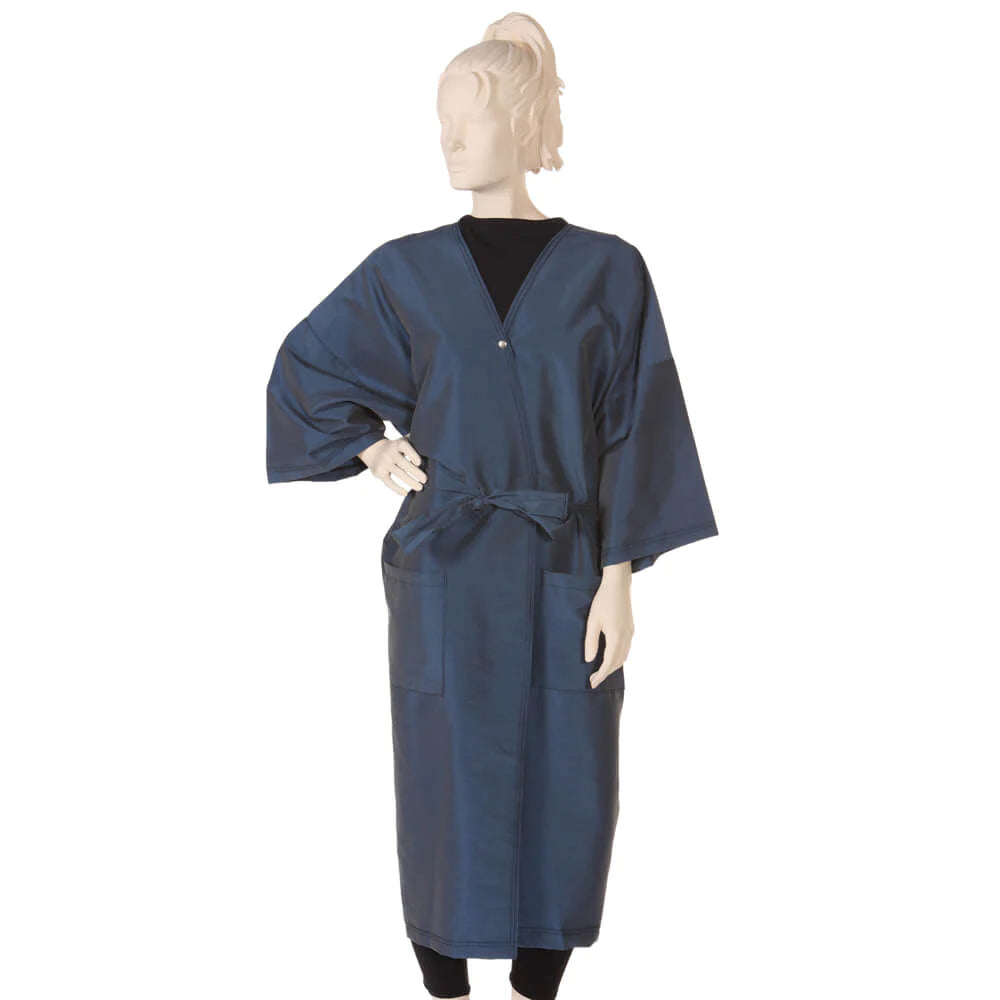 Vestido de cliente de tela iridiscente Silkara en negro