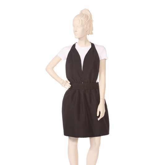 Can the Right Hairdressing Apron Reduce Mess and Boost Workflow in Salons?