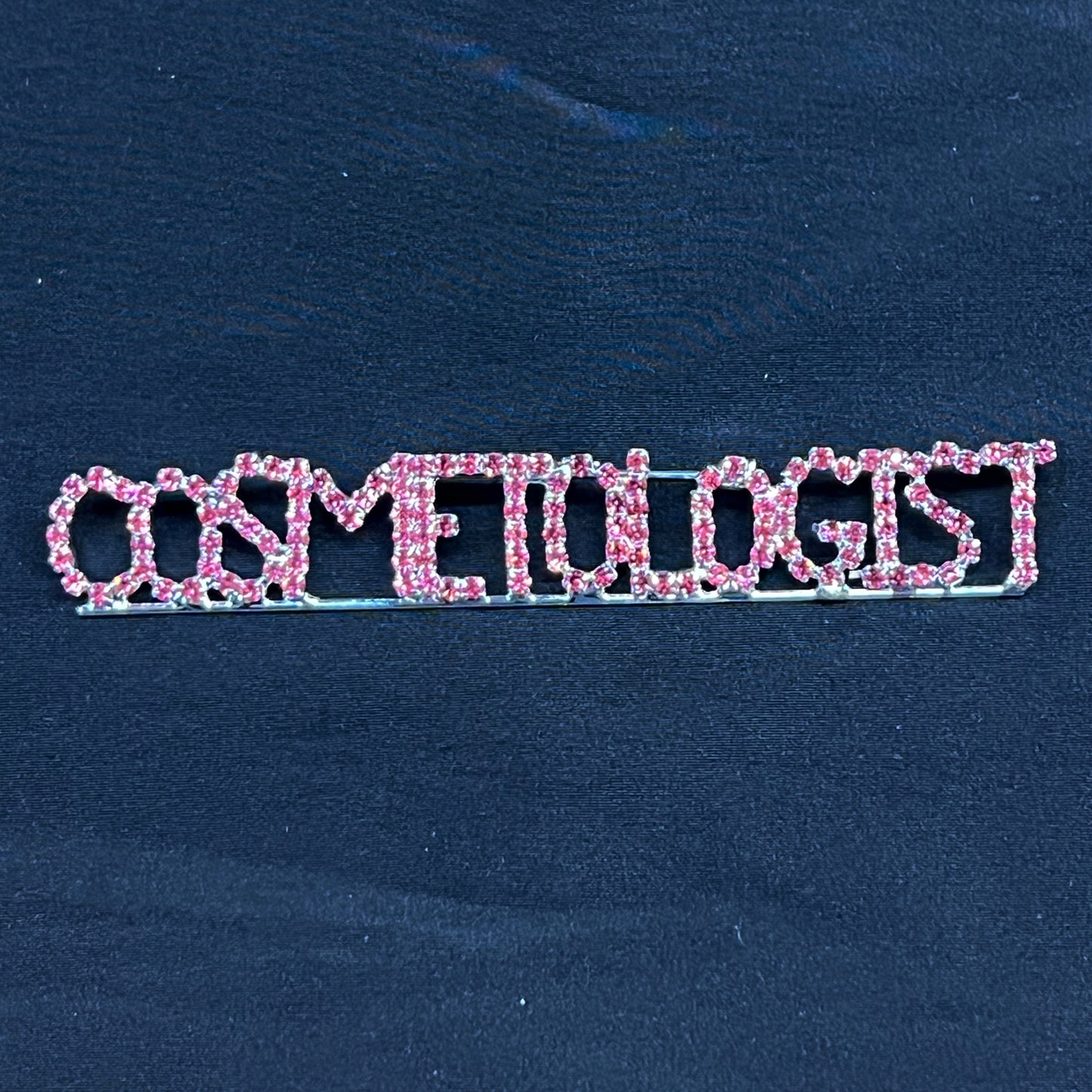Pin de diamantes de imitación: ESTETICISTA